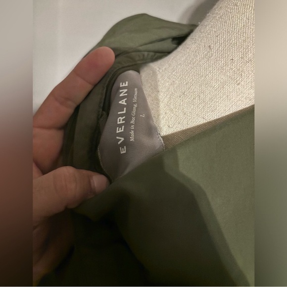 EVERLANE the city rain jacket size large - Picture 7 of 7